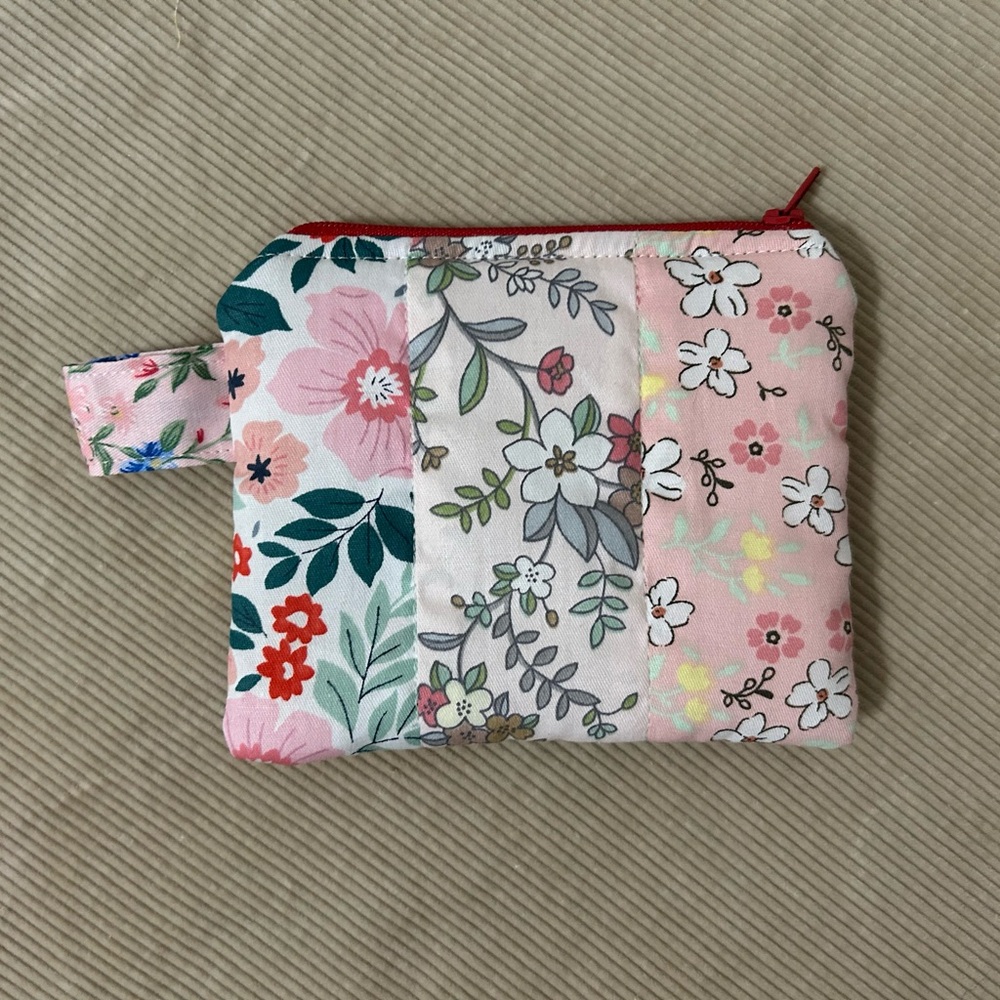 Handmade Quilted Mini Zipper Pouch | Floral Patchwork | Pink Floral 6